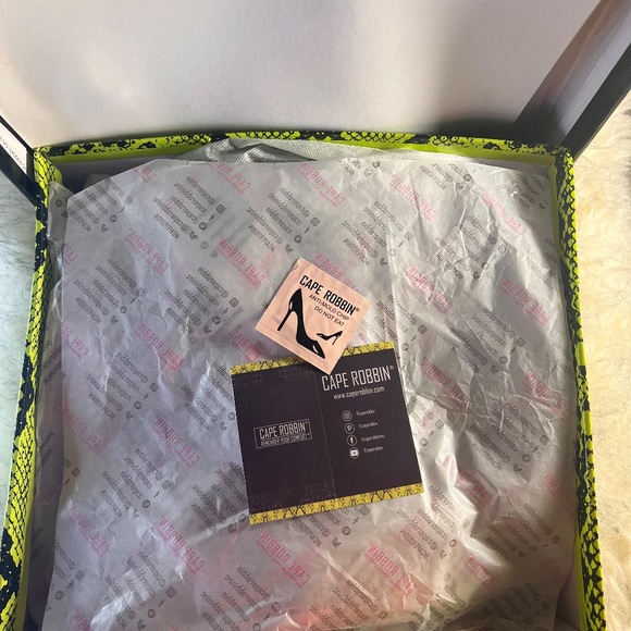 Women's Boot Cape Robbin Starlet Lace-Up Heel Booties  Black Size 7 - Picture 11 of 12